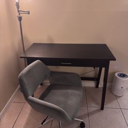 Desk & Chair