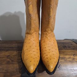 FULL QUILL OSTRICH SKIN BOOTS FOR MEN IN NEW CONDITION. 10.5