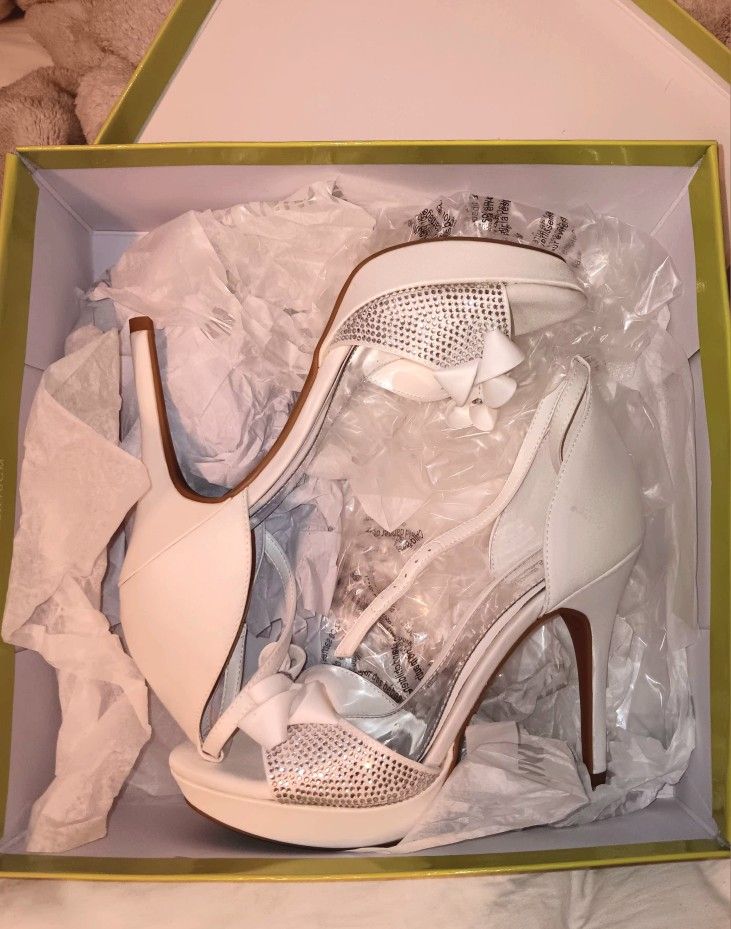Gianni Bini Heels (Size 8)