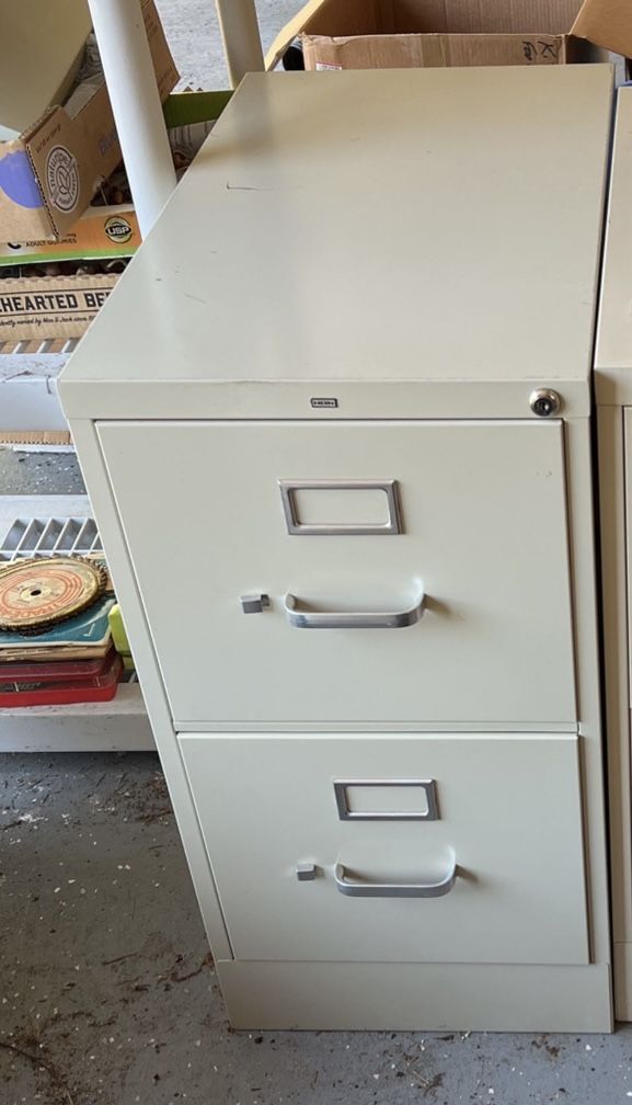 1 Metal File Cabinet with Key