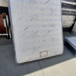 Queen Mattress Bamboo Pillow Top