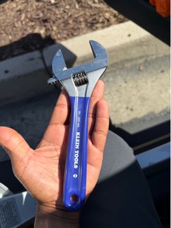 8” klein extra wide wrench
