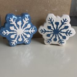 Christmas Snowflake Salt & Pepper Shakers 