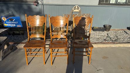 Coffee Table/ Dining Chairs