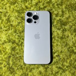iPhone 15 Pro Max | 256GB | Natural Titanium | Factory Unlocked