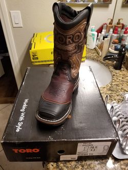 TORO boots