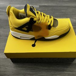 Air Jordan 4 Lightning ⚡️