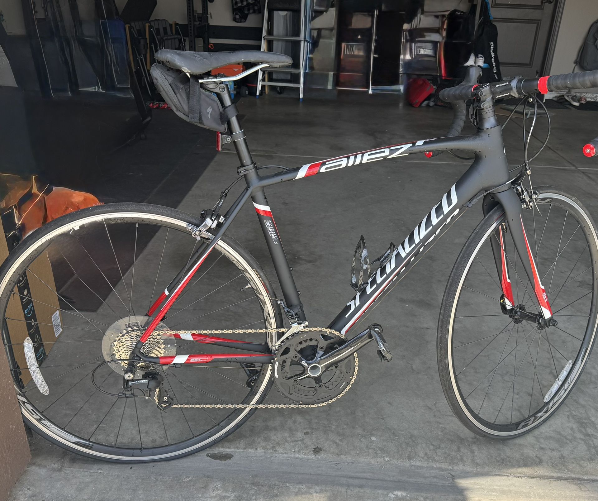 Specialized Allez (54cm) Cycling Bike