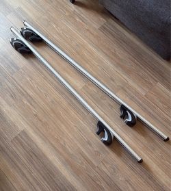 Rooftop Cross Bars (with locking key)