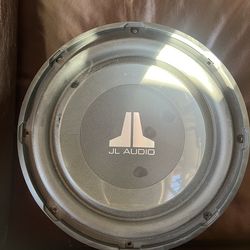 Jl Audio 12w1v3-2 12” subwoofer