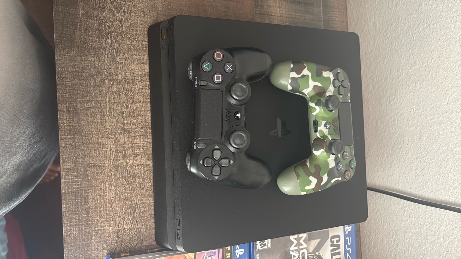 PS4 Slim 1tb