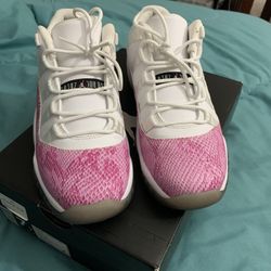 Jordan Retro 11 Size 7 Youth 
