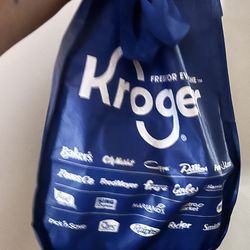 Free groceries to family in need