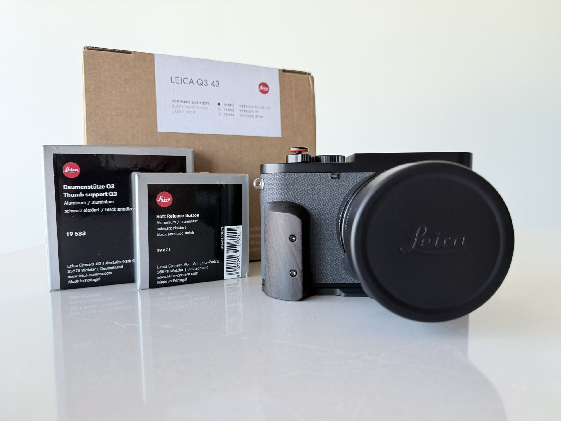 Leica Q3 43 + Accessories