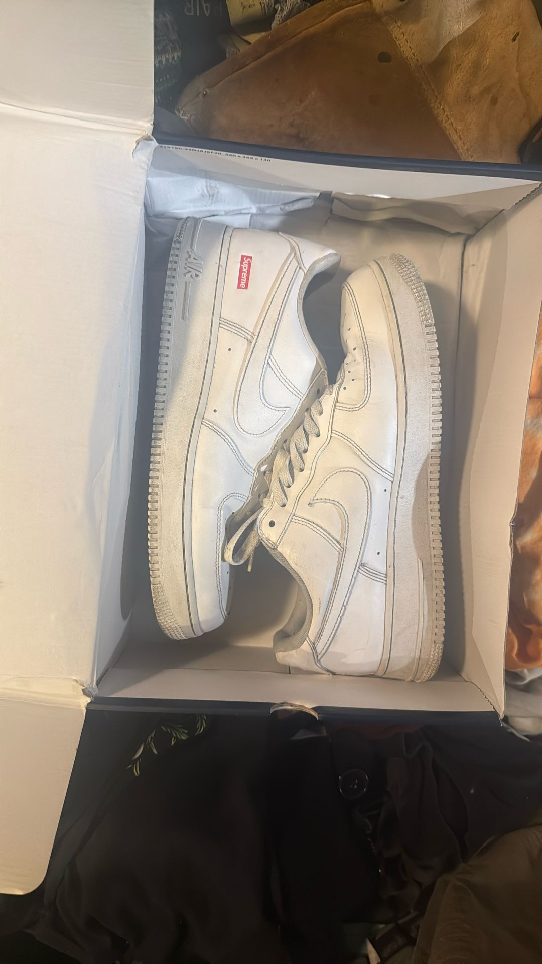 Nike Air Force 1 Supreme 