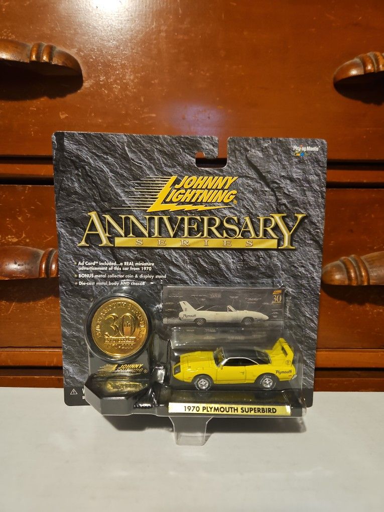2000 Johnny Lightning 30th Anniversary 1970 Plymouth Superbird