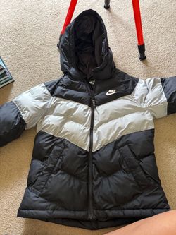 Youth black Nike Puffer Jacket