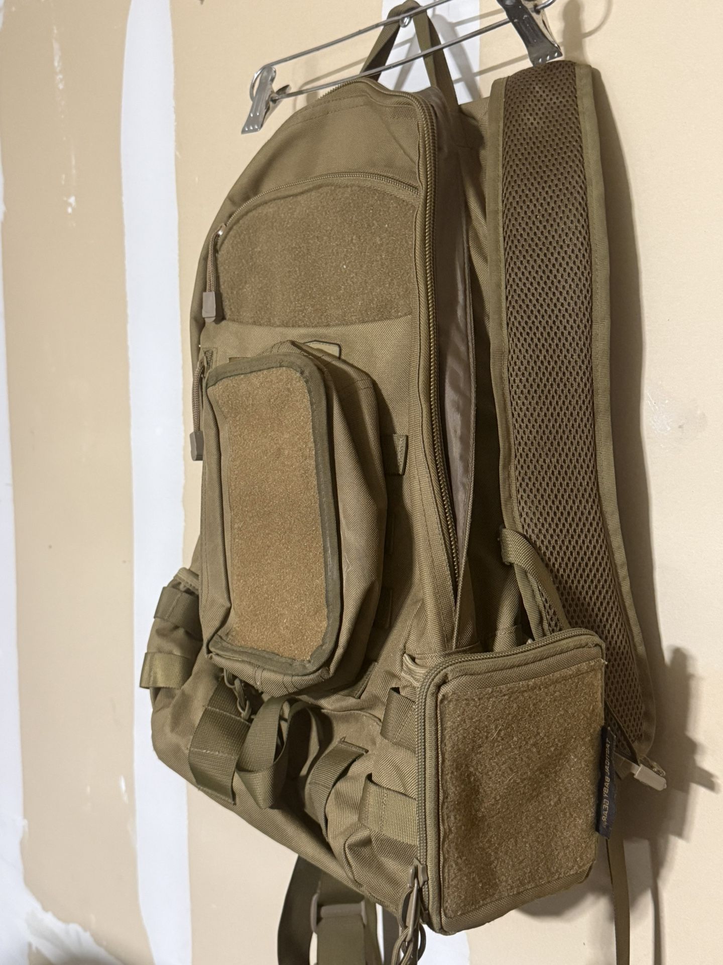 🎯 TACTICAL DIAPER BAG – DAD APPROVED 💪