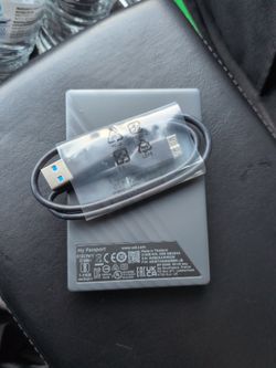 !!NEVER USED!! WD 2 TB My Passport Portable Hard Drive