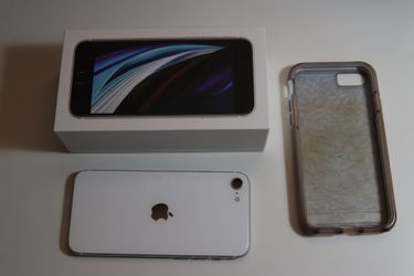 iPhone SE (2020) - Unlocked