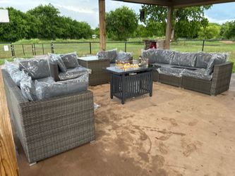 New inbox patio set (we finance and deliver)($54 down, (90 day no interest no credit check payment