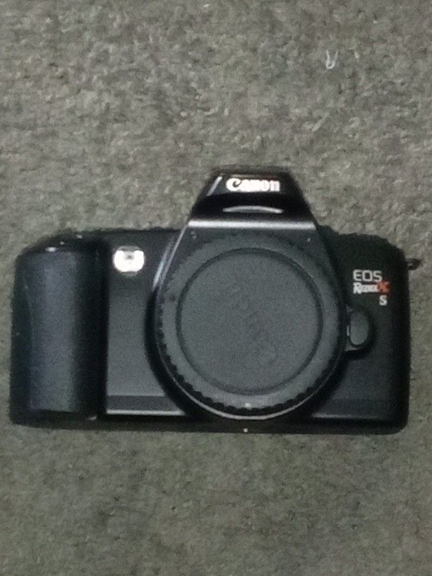 Vintage Canon EOS Rebel and Canon Auto Focus Lense