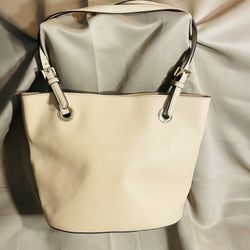 Michael Kors Jet Set Round Bottom Tote 