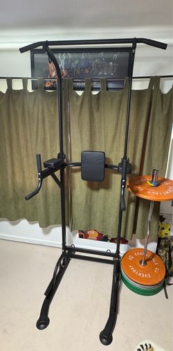 Pull up dip bar station