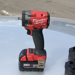 Milwaukee 3/8 Impact with 5.0 Battery