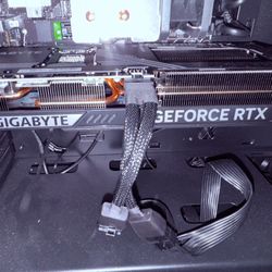 GIGABYTE NVIDIA GEFORCE RTX 5070 OC SFF 