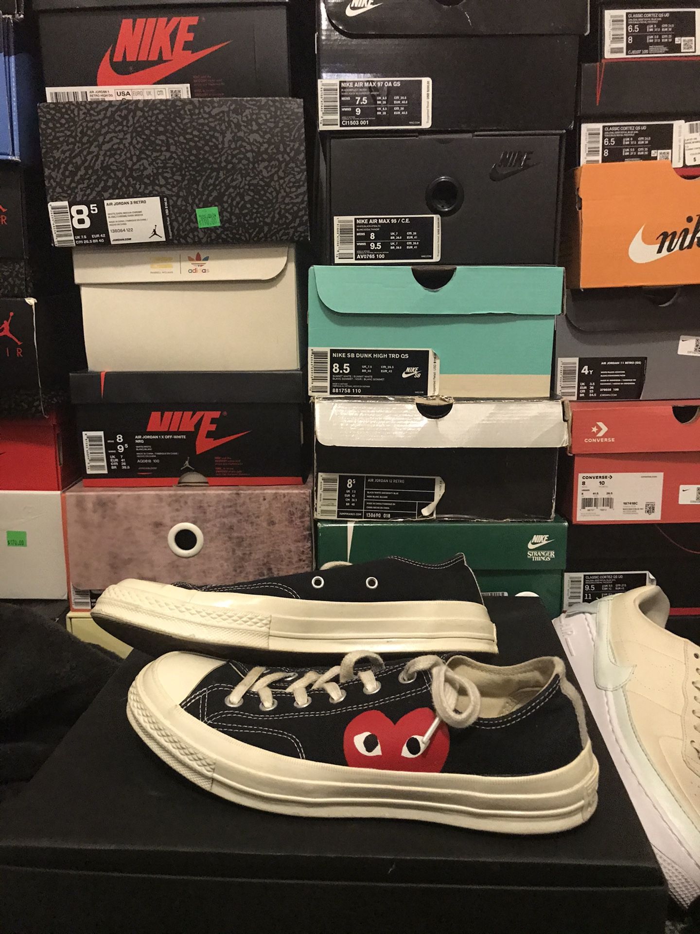 Comme des garcons converse lows size 8