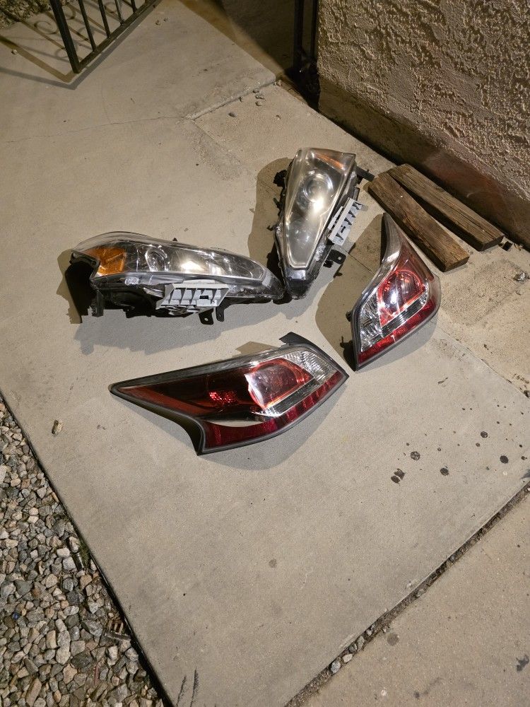 2013-2015 Nissan Altima Head Light And Tail Light Set