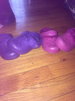 Childrens place crocs size 4/5