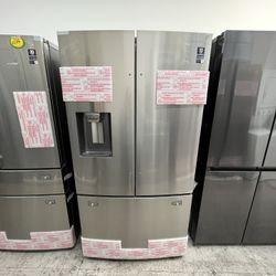 NEW SAMSUNG REFRIGERATOR WITH AUTO FILL WATER PITCHER