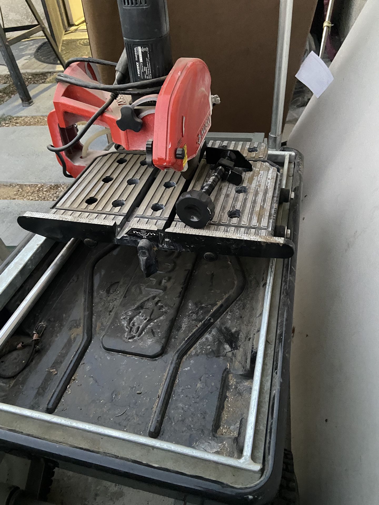 Husky Wet Tile Saw