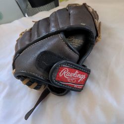 Rawling Baseball Glove 11 In Old Leather Shell.