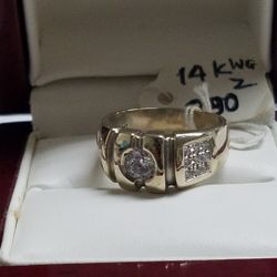 14k White Gold Ring Size 9