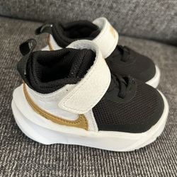 baby nikes 
