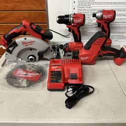 Milwaukee Power Tool Set W/ 2 Batteries, 1 Charger & Tool Bag 