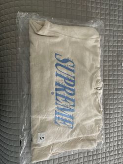 Supreme Hoodie BNWT Authentic Size S