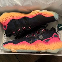 TRADE???  trey young adidas 3. "artic night" 10.5