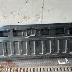 Older F350/F250 Rear Tailgate And good condition
