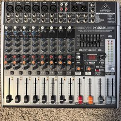 Behringer XENYX X1222USB Sound mixer