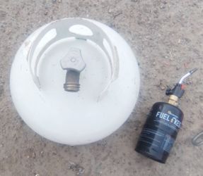 2 Propàne Tànks & 1 hose with gauge (new)