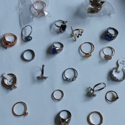 20 ASSORTED BRAND NEW RINGS 