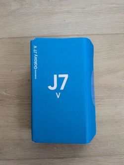 Samsung Galaxy J7 - brand new