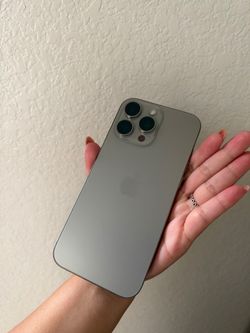 iPhone 16 Pro Max 256gb (UNLOCKED)