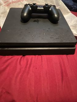 Sony PlayStation 4 Slim with Controller