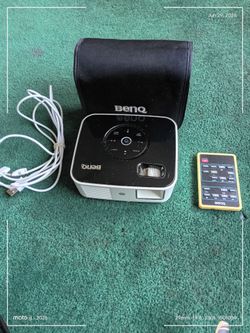 BENQ JoyBee GPI DLP Compact Projector I Lounge