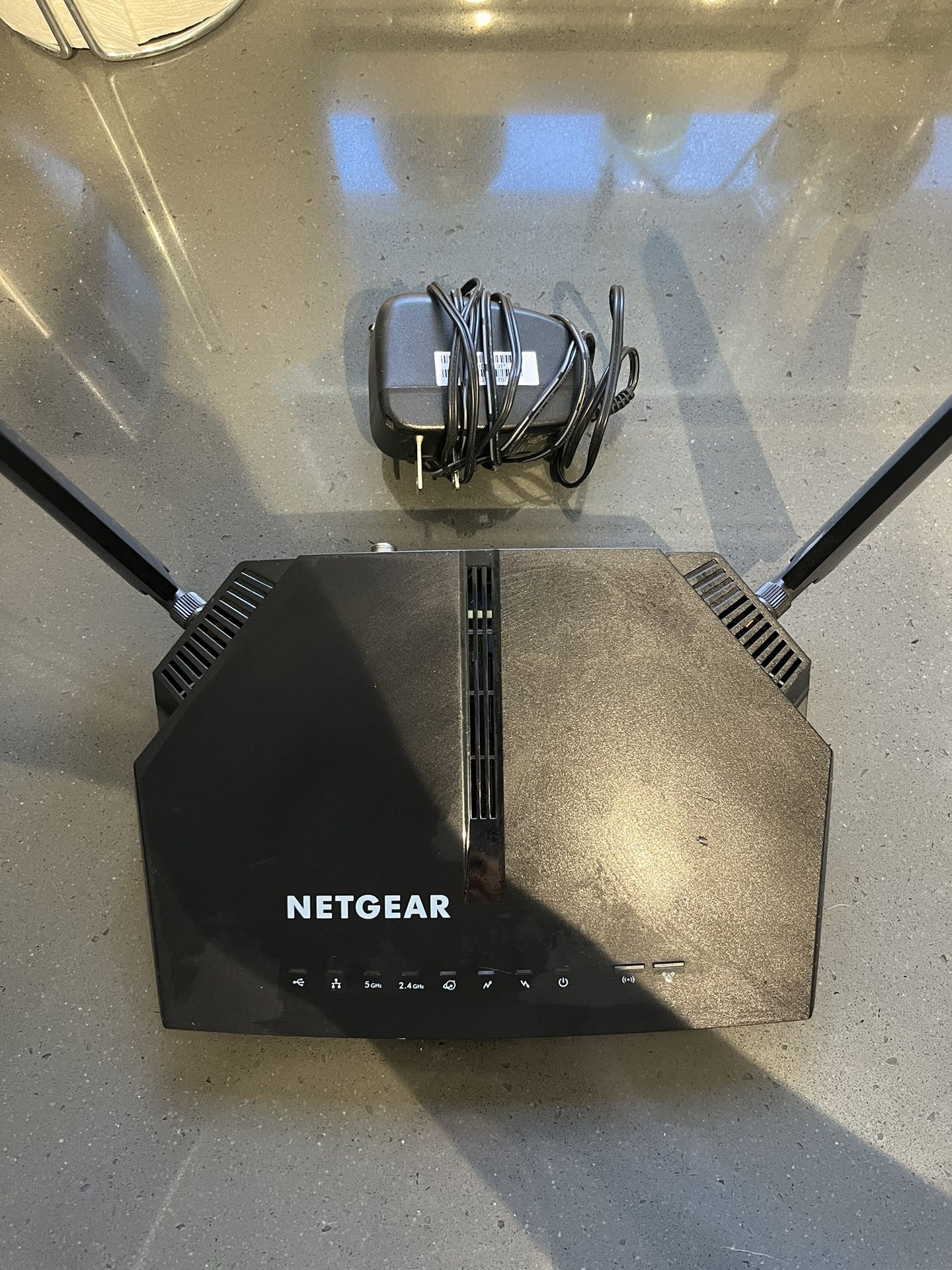 NETGEAR WiFi Cable Modem Router